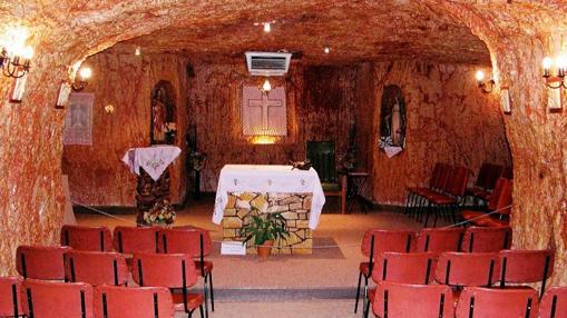 La iglesia del pueblo está a 15 metros bajo tierra